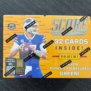 2023 Score Football blaster box - 132 Cards Inside